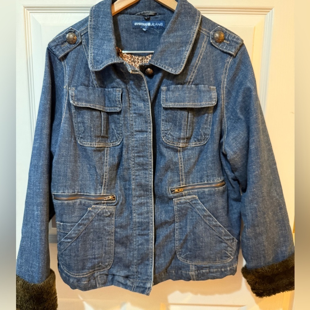 Avenue Heavy Denim Jacket w Dark Brown Faux Fur Cuffs Epaulettes Pockets Cheetah